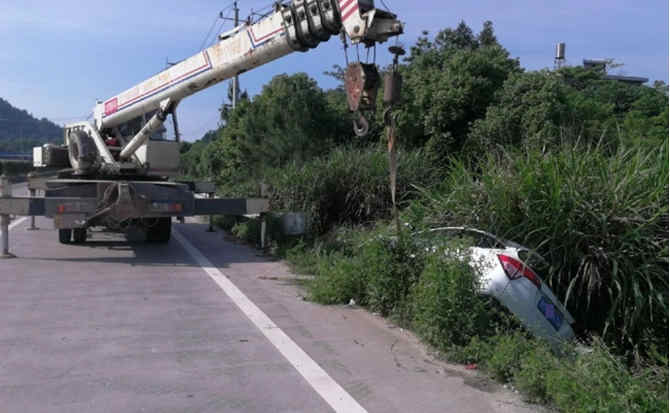 尧都区重载吊车救援 尧都区重载吊车救援